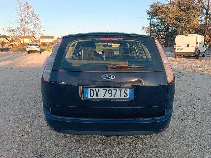 Usata Ford Focus 141 CV (103 kW) 2009 Blu Station wagon