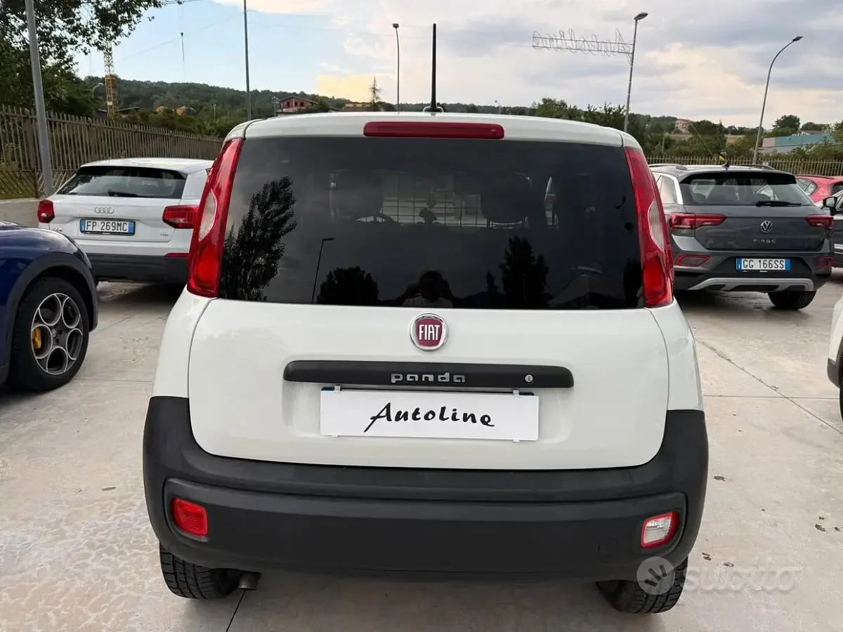Usata Fiat Panda 4x4 86 CV (63 kW) 2021 Bianco Utilitaria