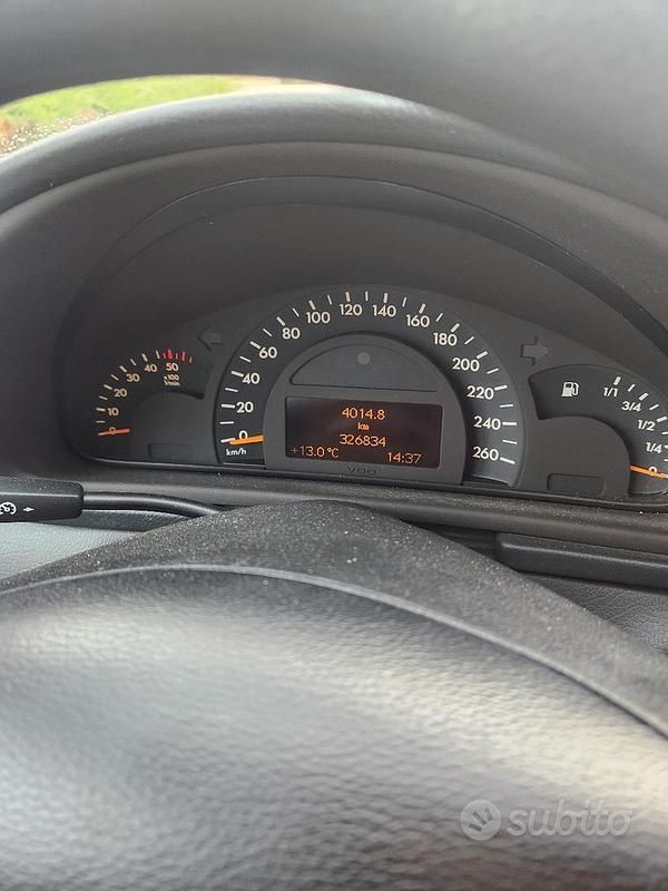 Usata Mercedes C220 2001 Nero Berlina