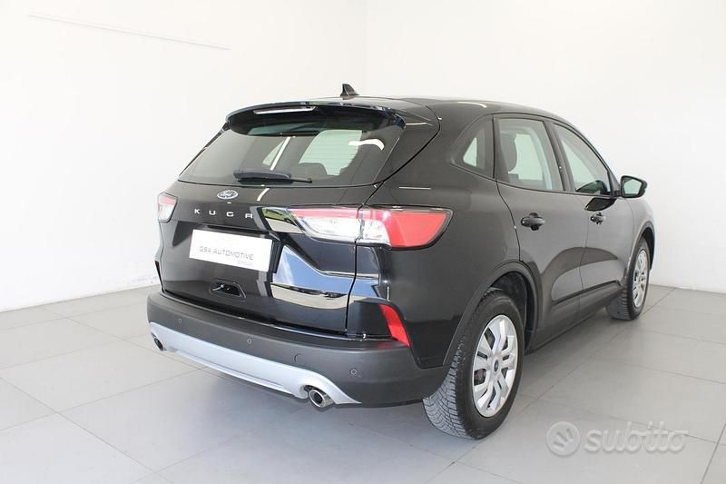 Usata Ford Kuga 120 CV (88 kW) 2020 Viola SUV