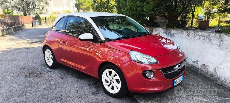 Usata Opel Adam Jam 87 CV (63 kW) 2016 Rosso Utilitaria
