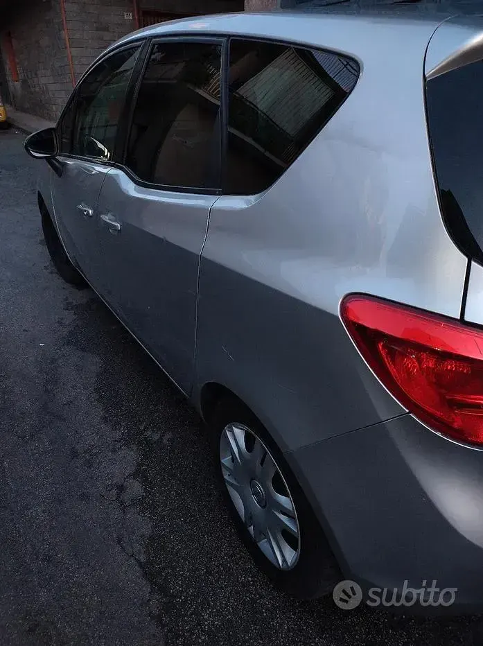 Usata Opel Meriva 2011 Monovolume