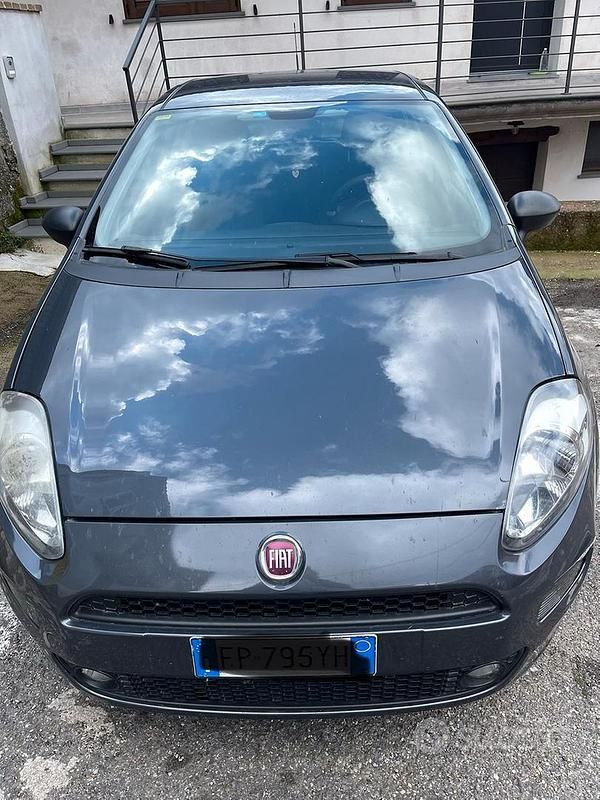 Usata Fiat Punto 69 CV (50 kW) 2017 Grigio Utilitaria