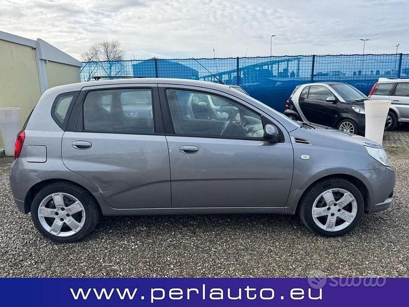 Usata Chevrolet Aveo LT 84 CV (61 kW) 2010 Grigio Berlina