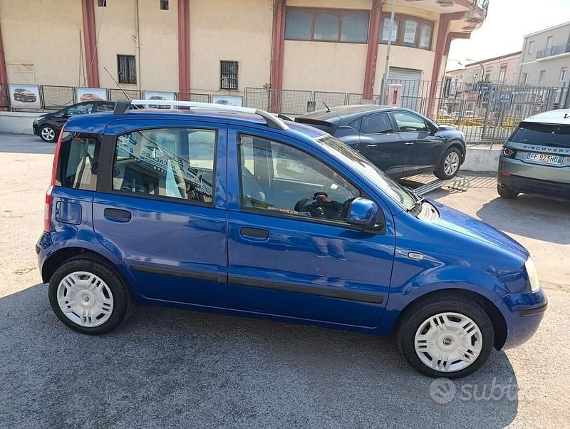 Usata Fiat Panda Dynamic 60 CV (44 kW) 2010 Blu Utilitaria