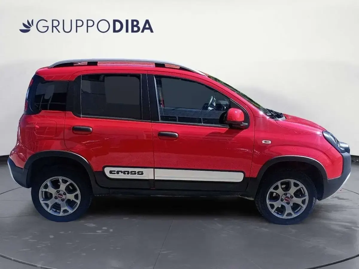 Usata Fiat Panda Cross Cross 86 CV (63 kW) 2021 Rosso Utilitaria