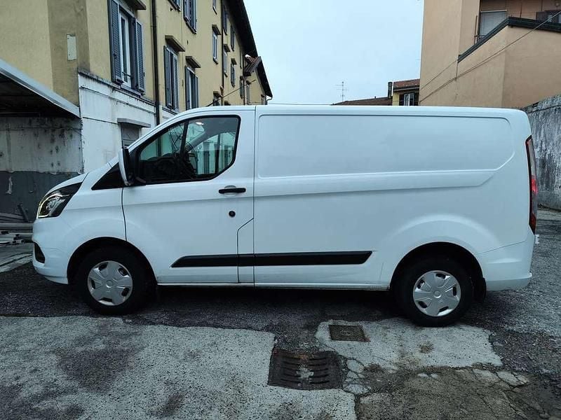 Usata Ford Transit Custom 107 CV (78 kW) 2021 Bianco Furgone