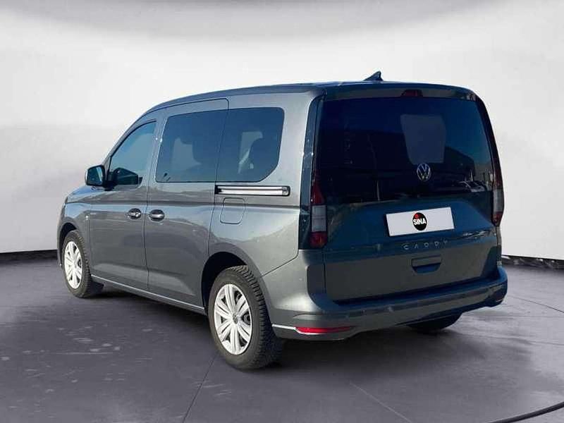Usata VW Caddy 122 CV (89 kW) 2022 Grigio Monovolume