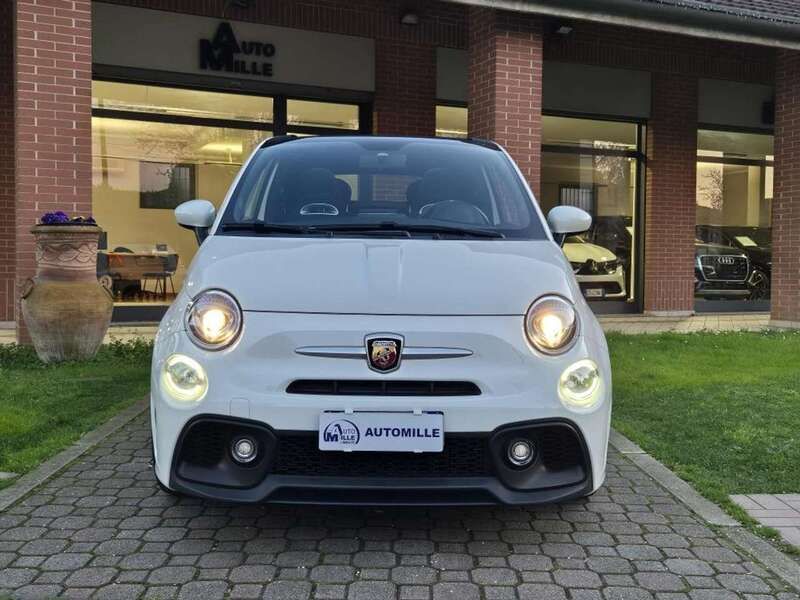 Usata Abarth 595C 145 CV (106 kW) 2017 Bianco Cabrio