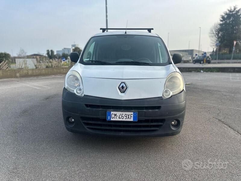 Usata Renault Kangoo 85 CV (62 kW) 2008 Bianco Monovolume