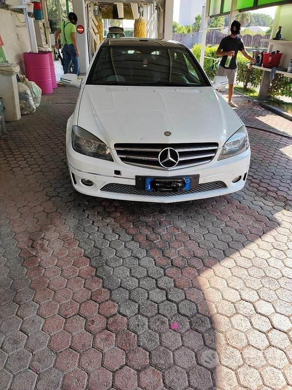 Usata Mercedes CLC220 150 CV (110 kW) 2010 Bianco Utilitaria