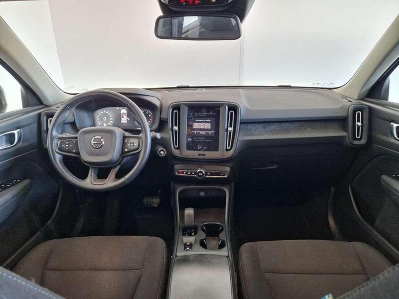 Usata Volvo XC40 Momentum 129 CV (94 kW) 2022 Nero SUV