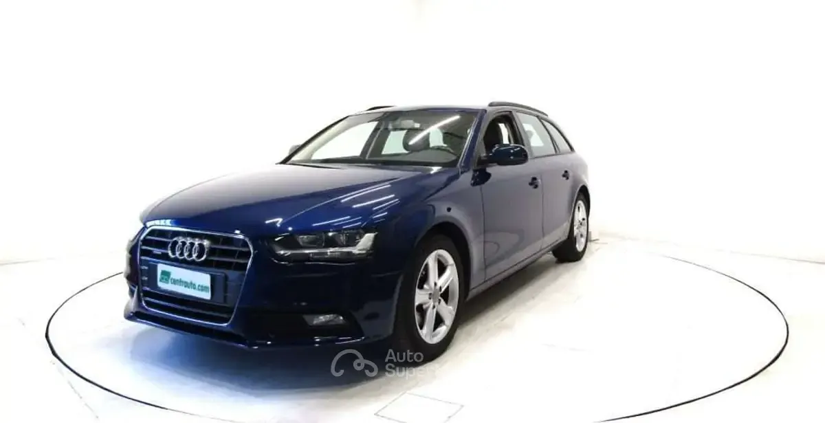 Usata Audi A4 177 CV (130 kW) 2012 Blu scuro Station wagon