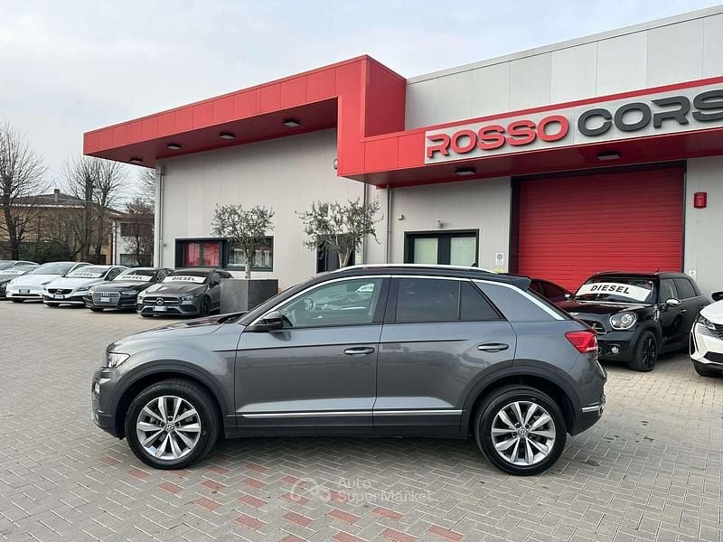 Usata VW T-Roc Advance 116 CV (85 kW) 2018 Grigio SUV