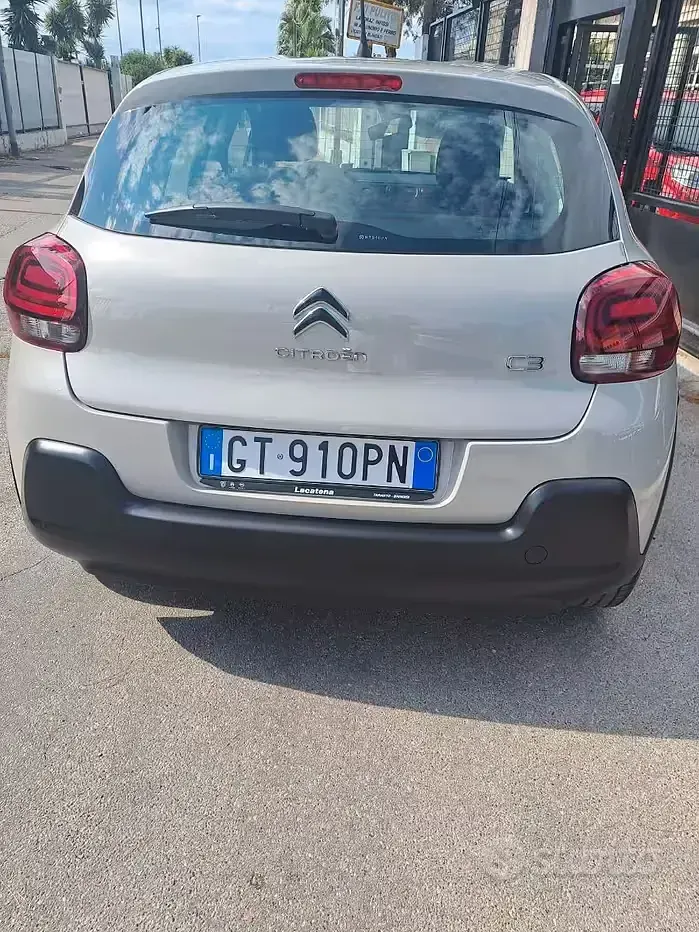 Usata Citroën C3 PureTech 83 CV (61 kW) 2024 Grigio Berlina