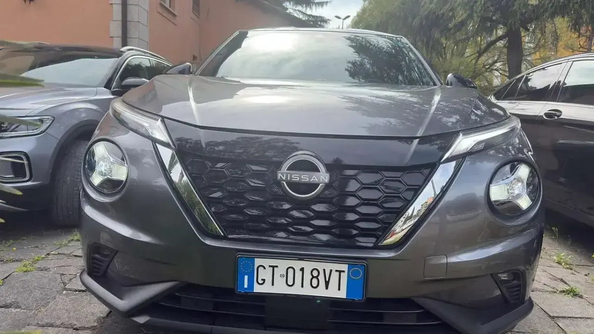 Usata Nissan Juke N-Connecta 143 CV (105 kW) 2024 Grigio SUV