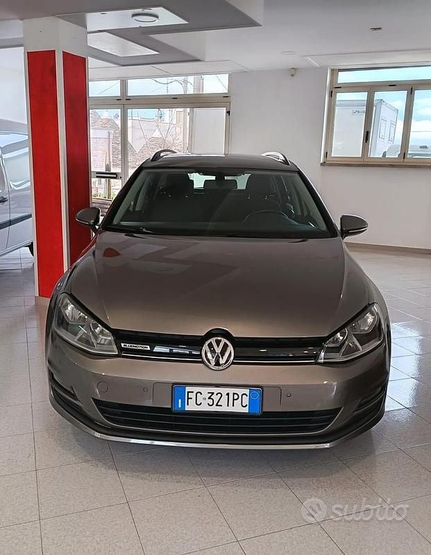 Usata VW Golf VII Executive 110 CV (80 kW) 2016 Grigio Station wagon