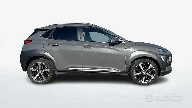 Usata Hyundai Kona Xpossible 136 CV (100 kW) 2019 Grigio SUV