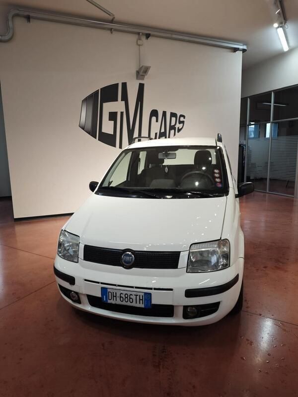 Bianco Usata 2007 Fiat Panda Dynamic Utilitaria | 3500 € (Cara) - Immagine 1/4