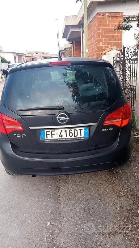 Usata Opel Meriva 101 CV (74 kW) 2016 Nero Monovolume