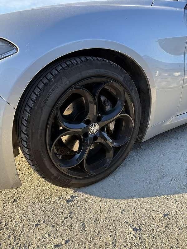 Usata Alfa Romeo Giulia Super 150 CV (110 kW) 2017 Berlina