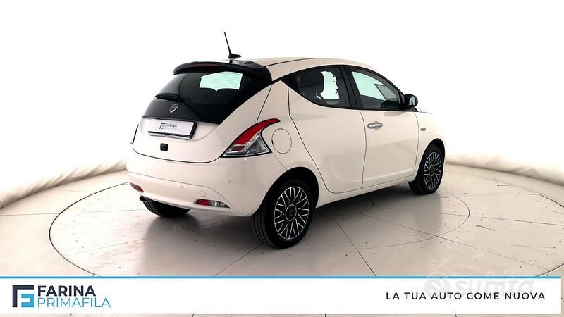Usata Lancia Ypsilon 2024 Bianco Utilitaria