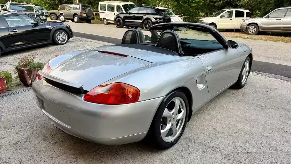 Usata Porsche Boxster 220 CV (161 kW) 2002 Grigio Cabrio