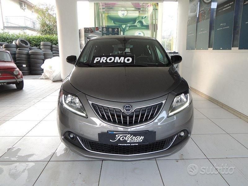 Usata Lancia Ypsilon S 69 CV (50 kW) 2023 Grigio Utilitaria