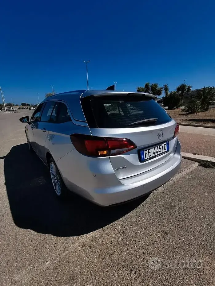 Usata Opel Astra Cosmo 136 CV (100 kW) 2016 Grigio Station wagon