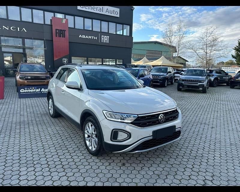 Usata VW T-Roc Advance 116 CV (85 kW) 2022 Beige SUV