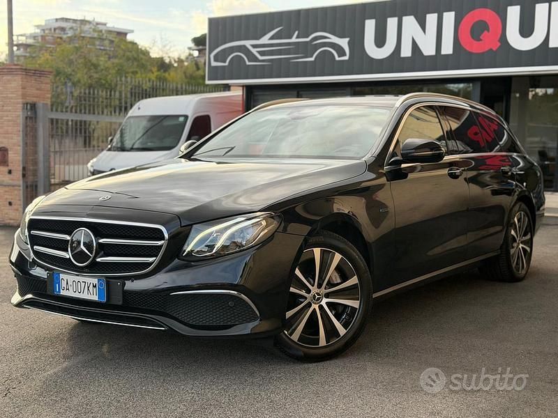 Usata Mercedes E300 Business 194 CV (142 kW) 2020 Nero Station wagon
