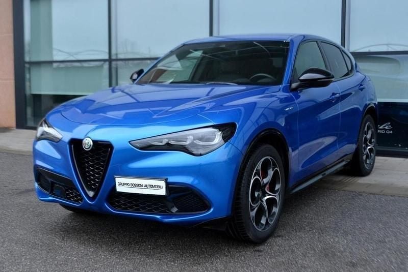 Usata Alfa Romeo Stelvio Veloce 209 CV (153 kW) 2024 Blu SUV