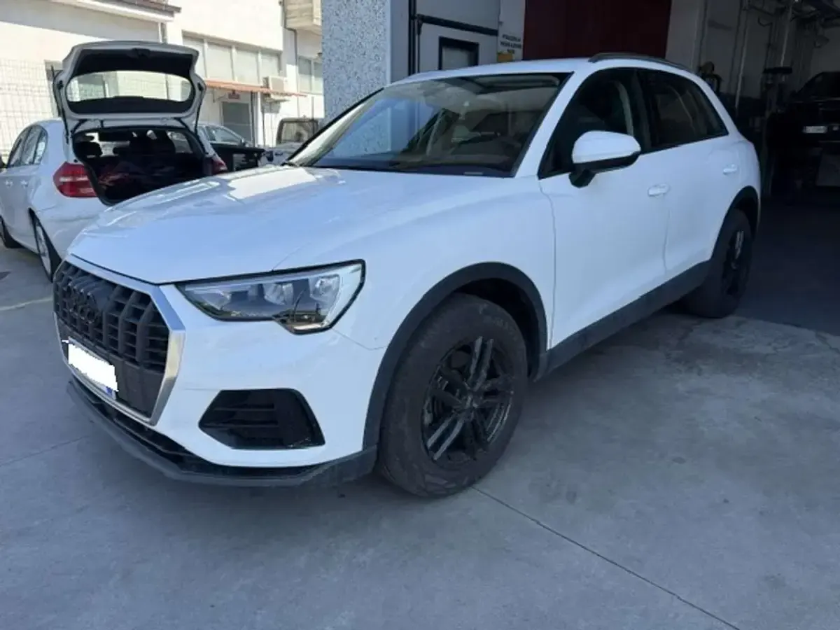 Usata Audi Q3 150 CV (110 kW) 2021 Bianco SUV