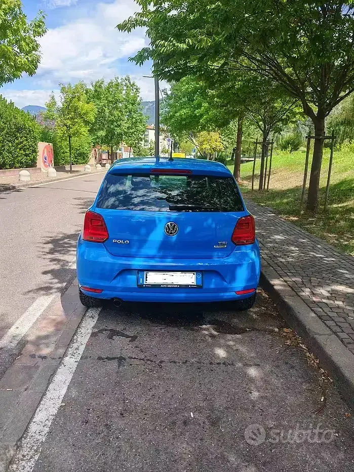 Usata VW Polo Comfortline 90 CV (66 kW) 2014 Bluazzurro Berlina