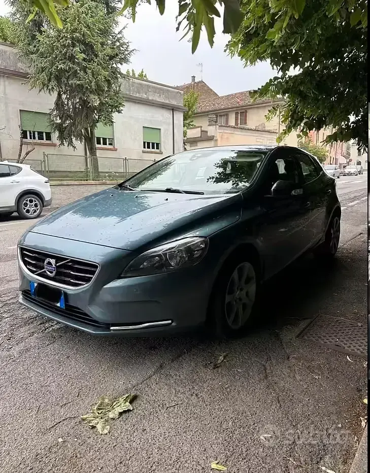 Occasion Volvo V40 177 ch (130 kW) 2012 Citadine