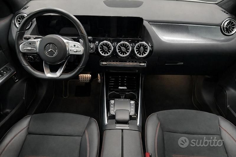 Usata Mercedes GLA200 Premium 150 CV (110 kW) 2022 Bianco SUV