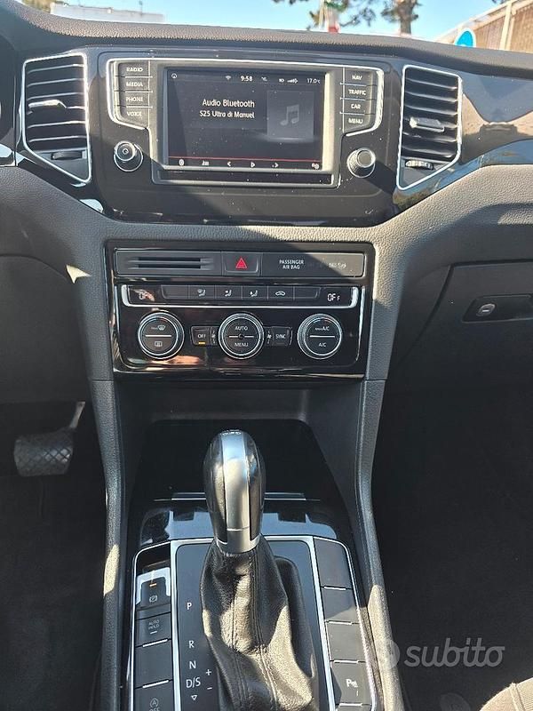 Używany VW Golf Sportsvan 125 KM (91 kW) 2016 Biały Minivan