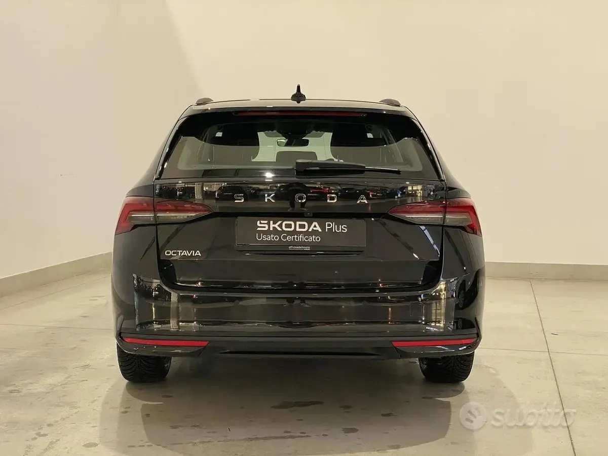 Gebraucht Skoda Octavia Selection 150 PS (110 kW) 2025 Schwarz Kombi