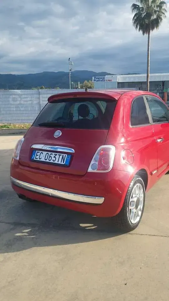 Usata Fiat 500 69 CV (50 kW) 2010 Rosso metallizzato Utilitaria