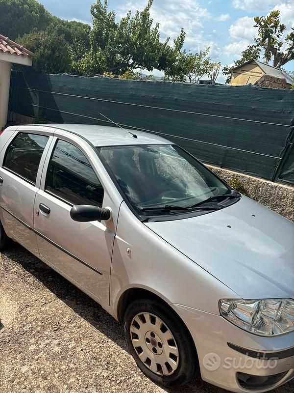 Usata Fiat Punto 60 CV (44 kW) 2008 Grigio Berlina