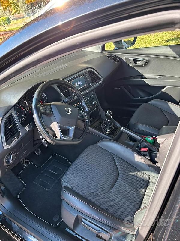 Usata Seat Leon FR 150 CV (110 kW) 2014 Nero Station wagon