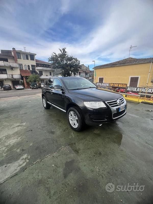Nero Usata 2008 VW Touareg R SUV | 4500 € - Immagine 1/4