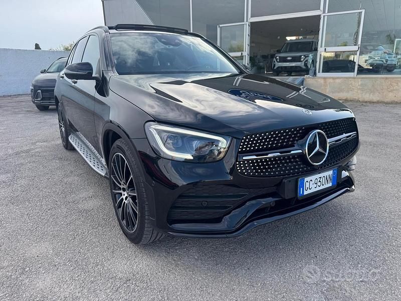Usata Mercedes GLC300 Premium 245 CV (180 kW) 2020 Nero Station wagon