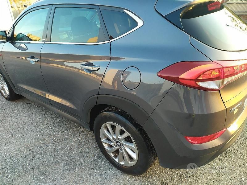 Usata Hyundai Tucson Xpossible 116 CV (85 kW) 2015 Grigio SUV
