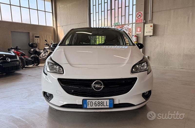 Usata Opel Corsa 90 CV (66 kW) 2016 Bianco Utilitaria