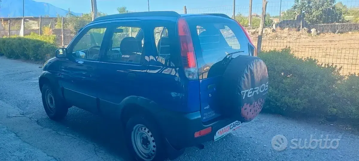 Usata Daihatsu Terios 86 CV (63 kW) 2002 Blu SUV