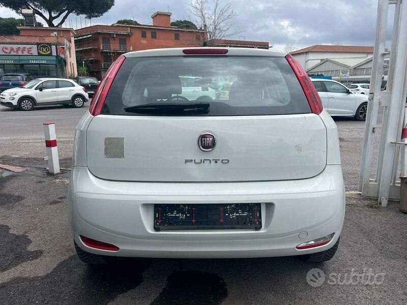 Usata Fiat Punto Street 69 CV (50 kW) 2016 Bianco Utilitaria