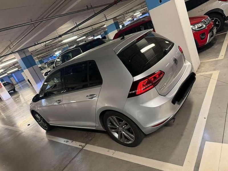 Usata VW Golf VII Highline 110 CV (80 kW) 2015 Berlina