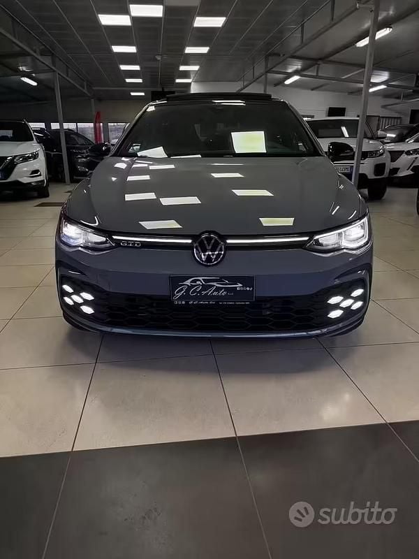 Usata VW Golf VIII GTD 200 CV (147 kW) 2023 Grigio Berlina