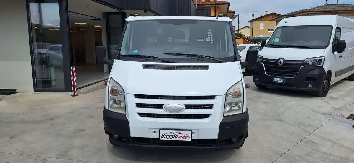Usata Ford Transit 116 CV (85 kW) 2006 Bianco pastello Furgone
